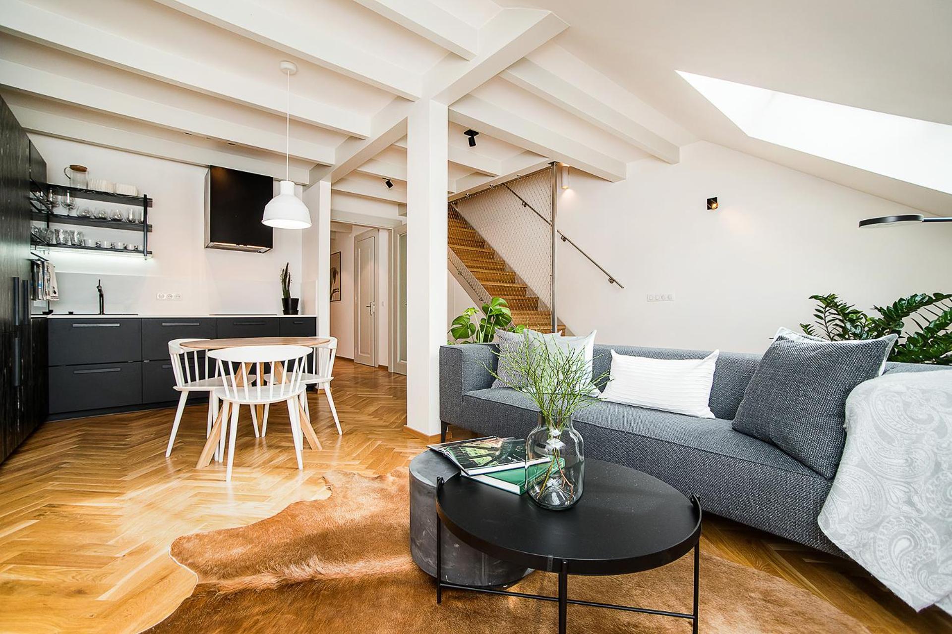 Large And Modern Apartment In The Heart Of Praga Exterior foto